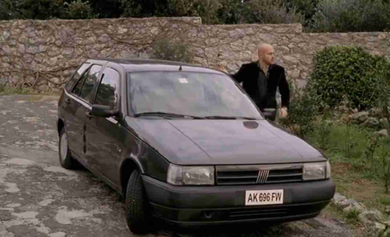 La-Fiat-Tipo-del-Commissario-Montalbano-screenshot-2-compressed.jpg